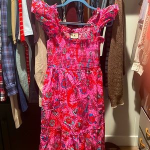 Flash sale!!! NWT 🎉 Tuckernuck pink floral dress!